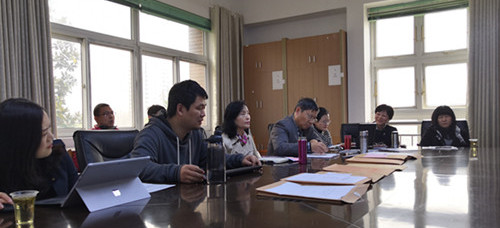 偷拍做爱
召开学院课题结题汇报评审会