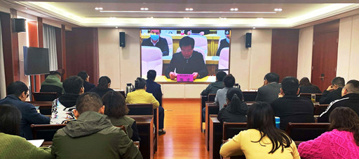 偷拍做爱
组织参加2022届全国普通高校毕业生就业创业工作网络视频会议