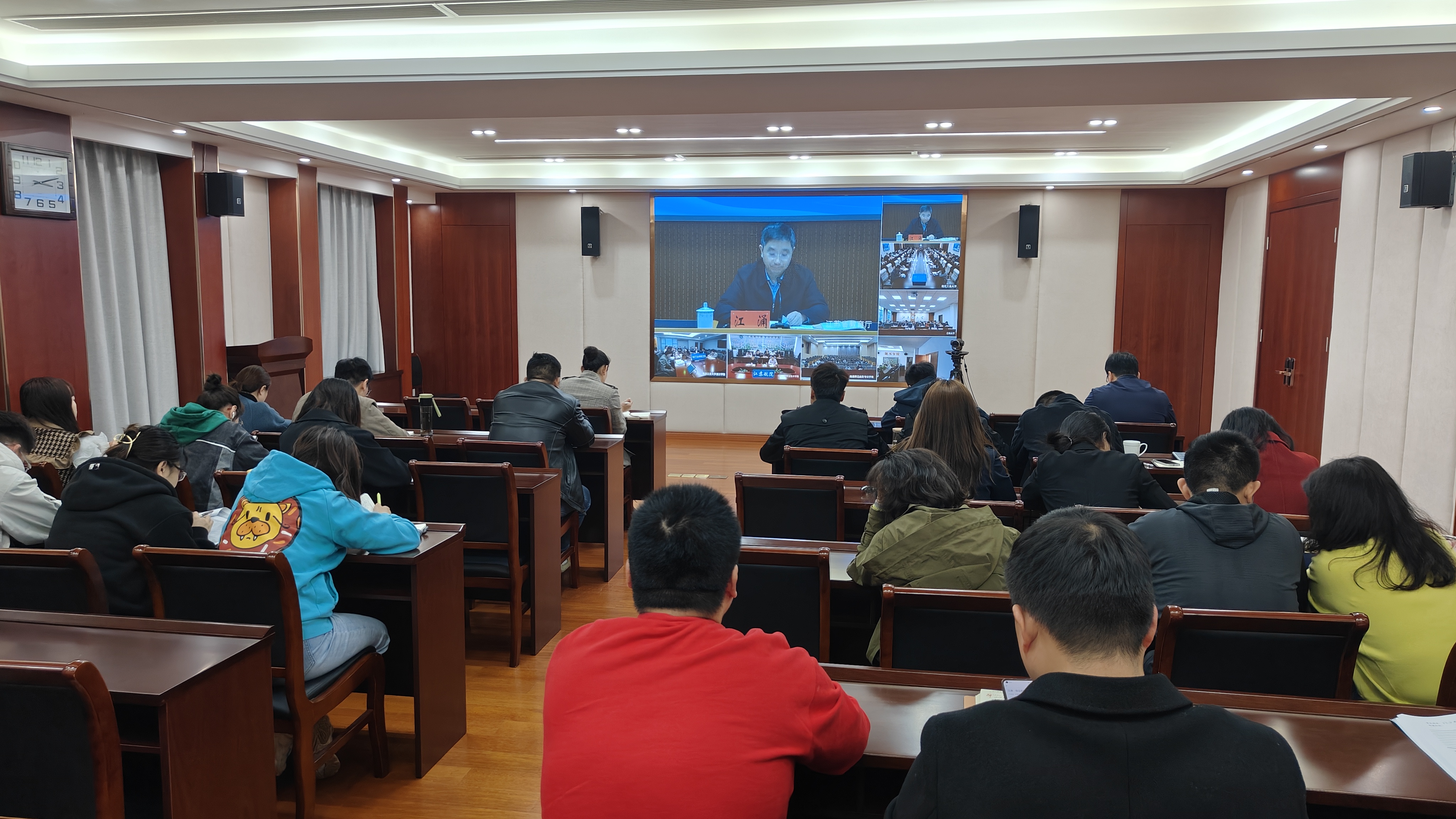 偷拍做爱
组织参加2023届全省普通高校毕业生就业创业工作推进视频会