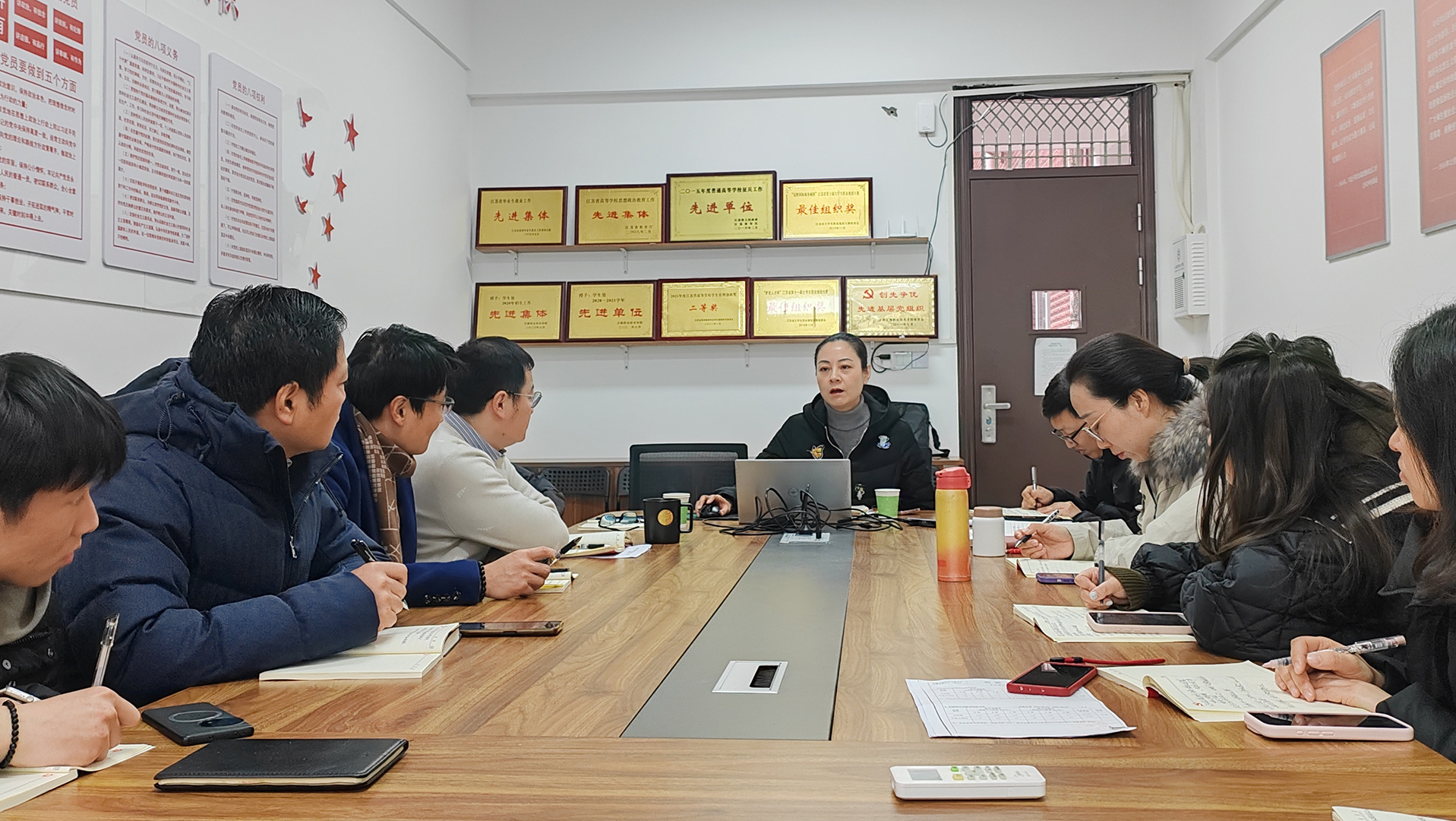 作风建设永远在路上——偷拍做爱
党委副书记、副院长梁薇讲授专题党课